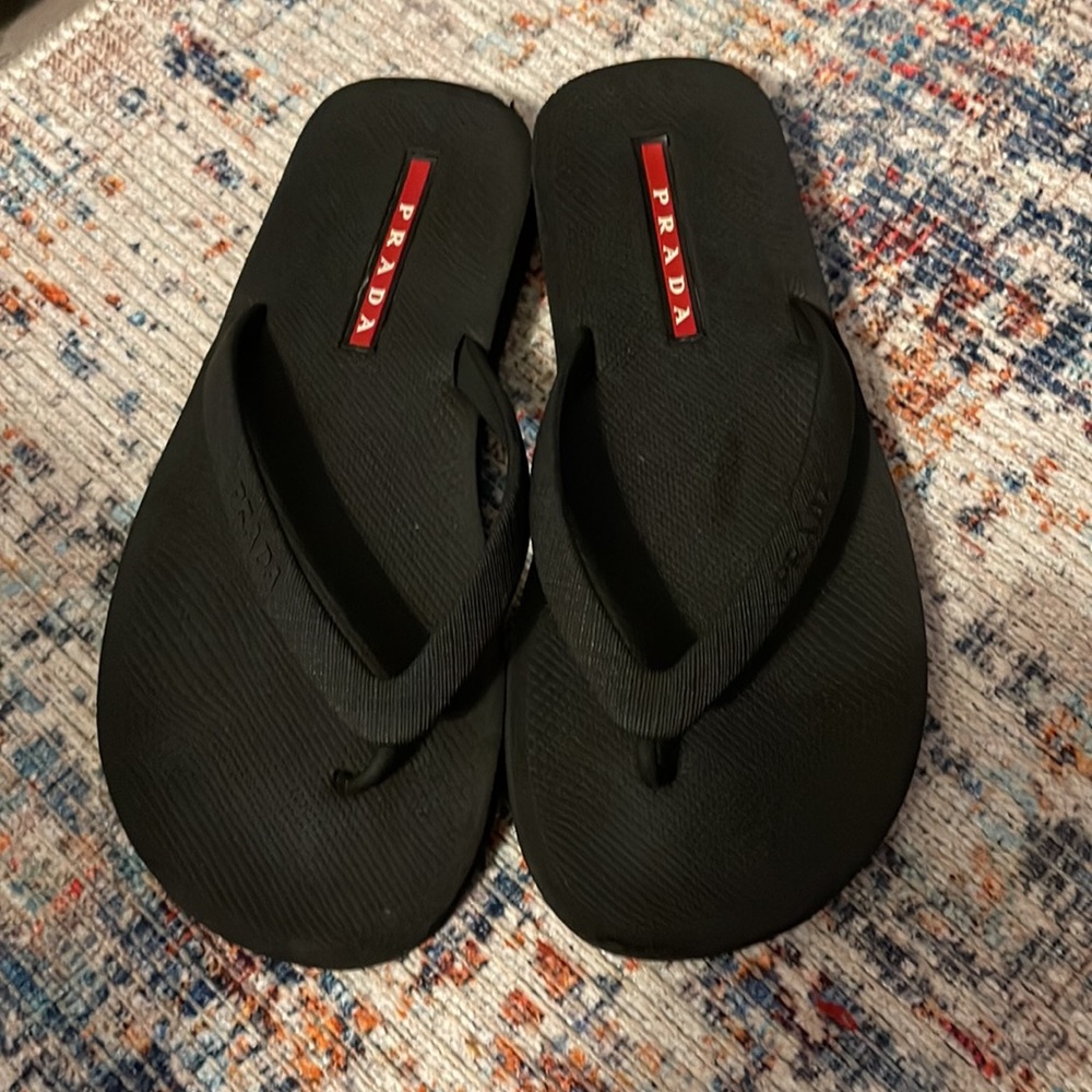 Authentic Prada flip flops. - Picture 8 of 8